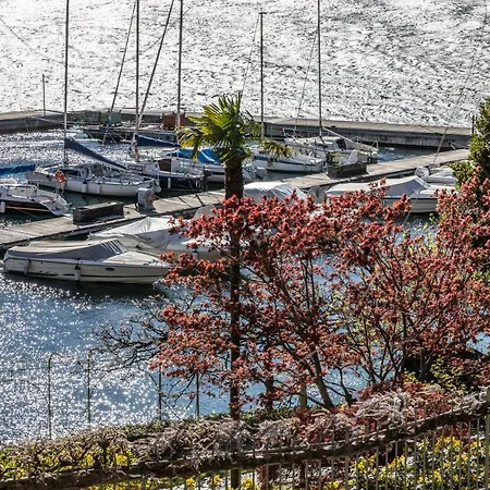 Apartament -appartamento Il Molo- A Due Passi Del Lierna